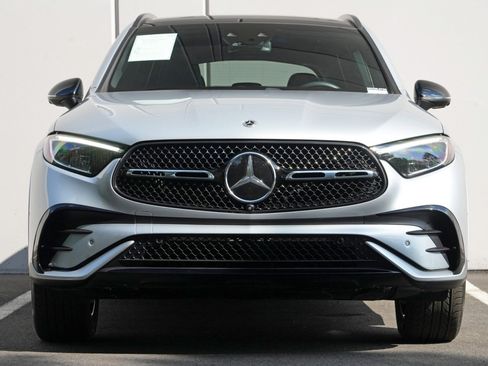 Used 2025 Mercedes-Benz GLC 350e 4MATIC w/ AMG Line image 7
