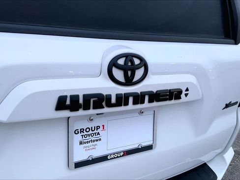 Used 2024 Toyota 4Runner SR5 Premium w/ Moonroof Package RWD image 28