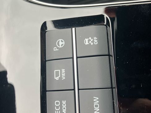 Used 2025 Toyota bZ4X FWD w/ Weather Package image 28