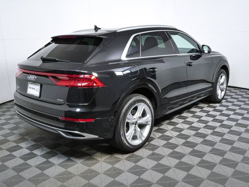 Used 2023 Audi Q8 Premium w/ Convenience Package AWD/4WD image 3