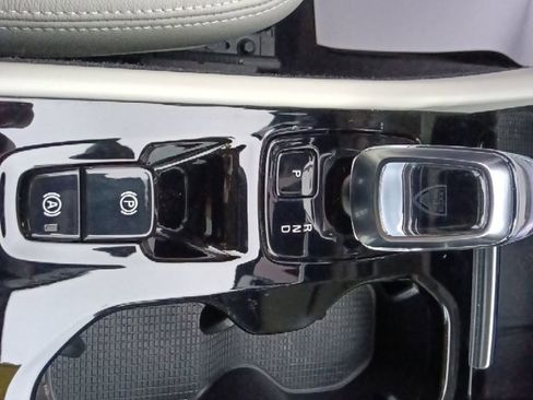 Used 2023 Volvo XC40 B5 Plus w/ Driver Assist Package image 28