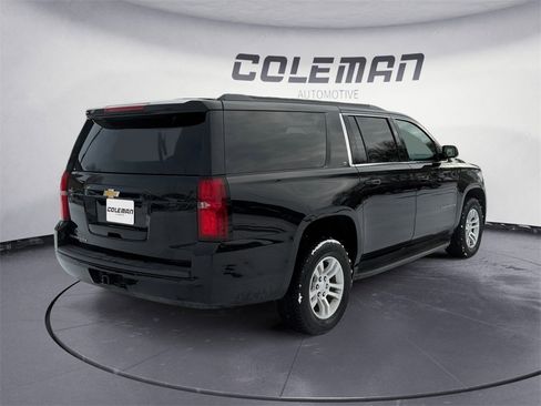 Used 2018 Chevrolet Suburban LT image 5