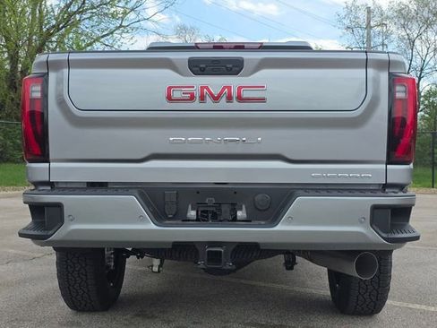 New 2026 GMC Sierra 2500 Denali w/ Denali Reserve Package AWD/4WD image 17