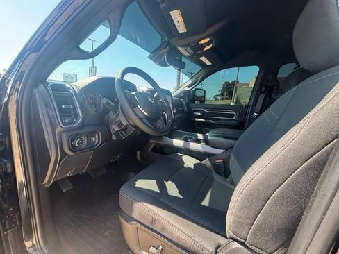 Used 2025 RAM 2500 Big Horn AWD/4WD image 11