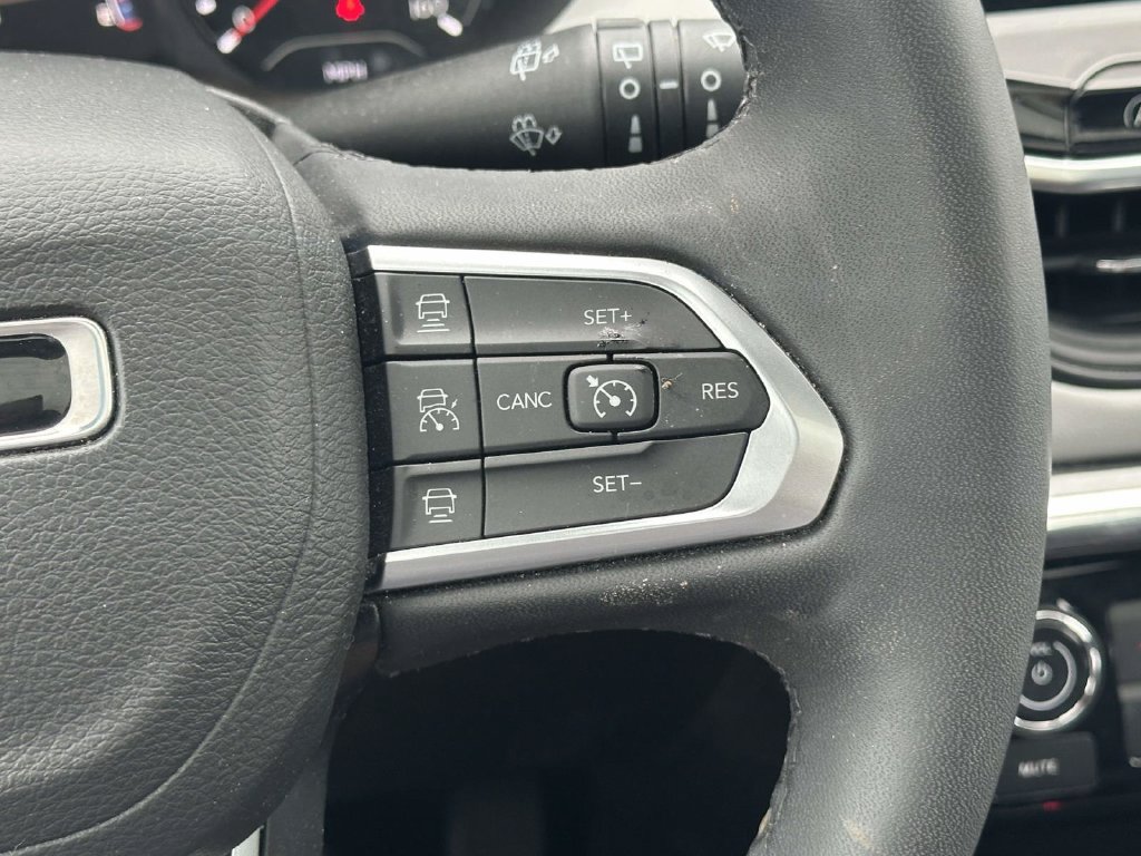 Used 2023 Jeep Compass Limited w/ Sun and Sound Group AWD/4WD image 25