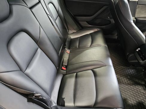 Used 2021 Tesla Model 3 Standard Range Plus RWD image 9