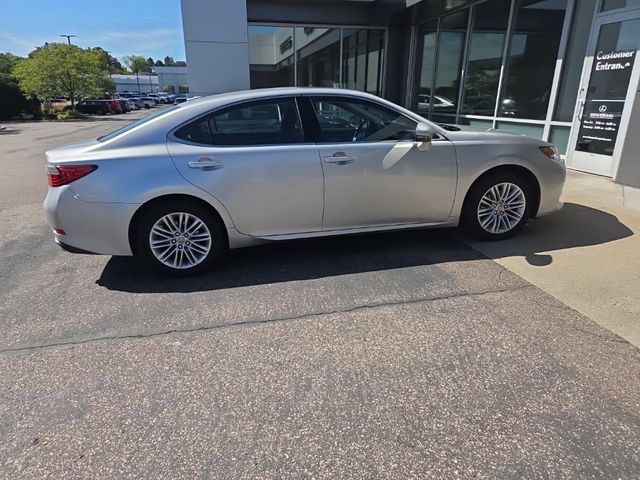 Used 2013 Lexus ES 350 w/ Luxury Pkg FWD image 22