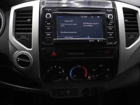 Used 2015 Toyota Tacoma 4x4 Double Cab w/ TRD Off-Road Package image 22