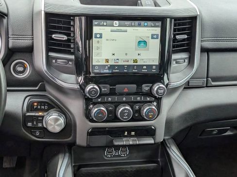 Used 2024 RAM 1500 Laramie AWD/4WD image 12