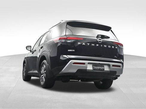 Used 2025 Nissan Pathfinder SL FWD image 30