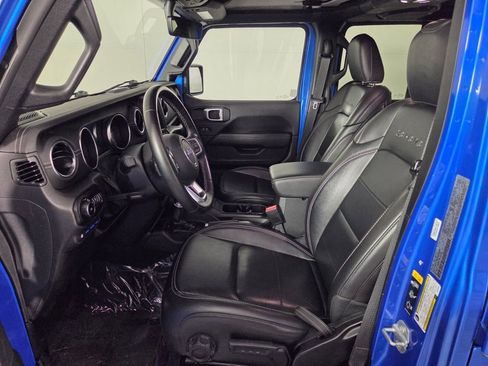 Used 2022 Jeep Wrangler Unlimited Sahara image 10