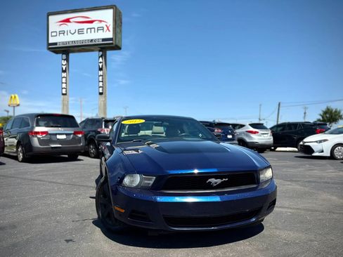 Used 2012 Ford Mustang Coupe RWD image 1