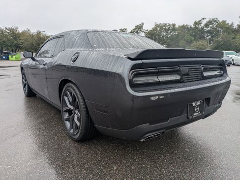 Used 2019 Dodge Challenger R/T w/ Blacktop Package image 7