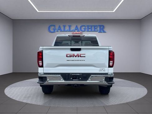 Used 2024 GMC Sierra 1500 SLE w/ Preferred Package AWD/4WD image 6