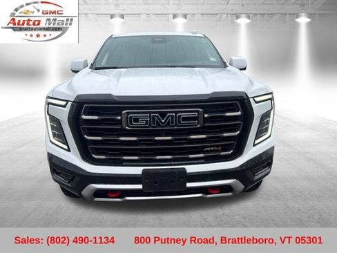 Used 2025 GMC Yukon AT4 Ultimate AWD/4WD image 9