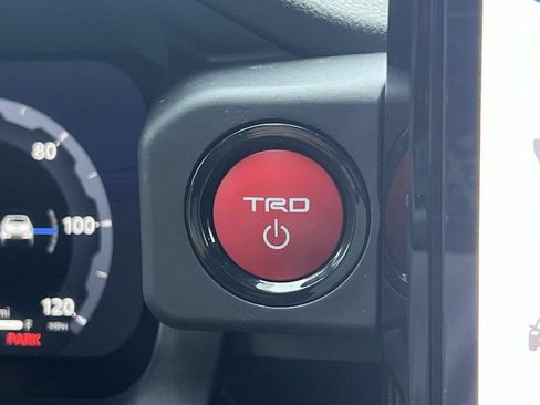 Used 2025 Toyota Tacoma TRD Pro AWD/4WD image 37