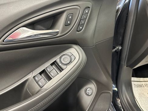 Used 2023 Buick Encore GX Essence w/ Experience Buick Package FWD image 21