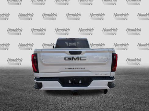 Used 2024 GMC Sierra 3500 Denali Ultimate AWD/4WD image 9