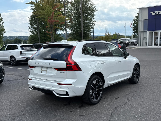 Certified 2026 Volvo XC60 B5 Plus AWD/4WD image 4