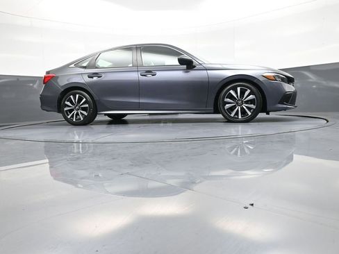 Used 2023 Honda Civic EX image 29