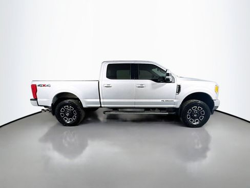 Used 2017 Ford F350 Lariat w/ Camper Package AWD/4WD image 6