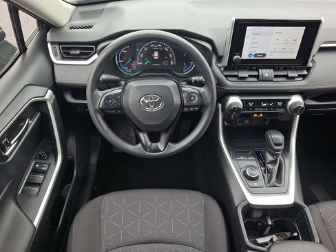 Used 2023 Toyota RAV4 XLE w/ Convenience Package image 11