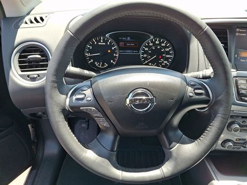 Used 2017 Nissan Pathfinder SL w/ SL Tech Package AWD/4WD image 20