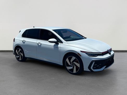 New 2026 Volkswagen Golf SE FWD image 7