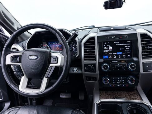 Used 2019 Ford F350 Lariat AWD/4WD image 7