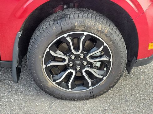 Used 2022 Ford Maverick Lariat w/ Lariat Luxury Package image 7