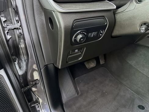 Used 2023 Jeep Wagoneer Series II w/ Premium Group I AWD/4WD image 10