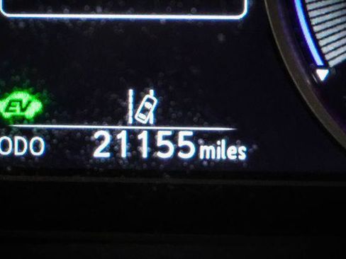 Certified 2024 Lexus UX 250h FWD image 9