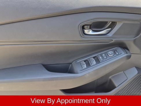 Used 2025 Honda Accord SE image 11