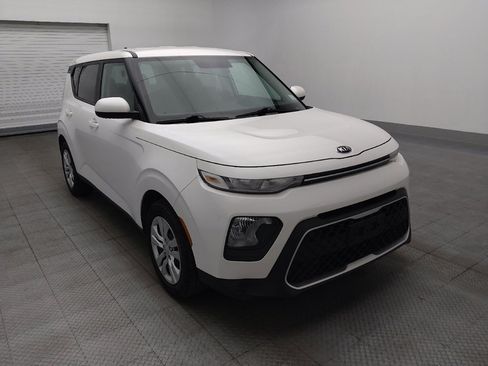 Used 2020 Kia Soul LX FWD image 13