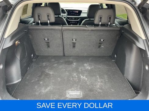 Used 2024 Buick Encore GX Avenir w/ Avenir Convenience Package FWD image 7