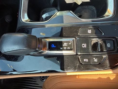 Used 2022 Lexus NX 350h AWD image 15