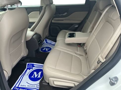 Used 2022 Lincoln Corsair AWD w/ Equipment Group 101A image 15