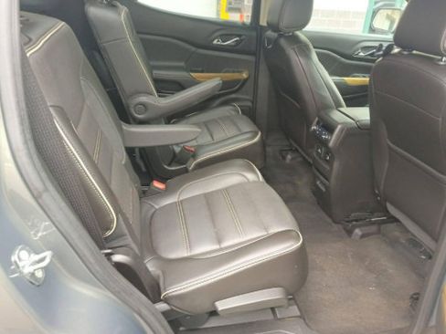Used 2018 GMC Acadia Denali w/ Technology Package AWD/4WD image 5