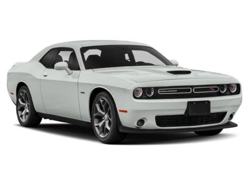 Used 2019 Dodge Challenger GT w/ Blacktop Package RWD image 9