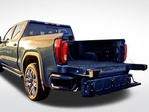 Used 2024 GMC Sierra 1500 Denali w/ Denali Reserve Package image 9