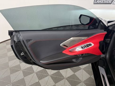 Used 2023 Chevrolet Corvette Stingray Preferred Conv w/ Z51 Performance Package RWD image 13