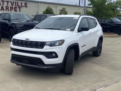 New 2026 Jeep Compass Latitude AWD/4WD image 34