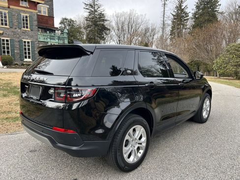 Used 2021 Land Rover Discovery Sport S image 10