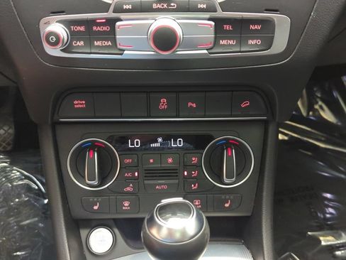 Used 2018 Audi Q3 2.0T Premium Plus w/ Premium Plus Package AWD/4WD image 20