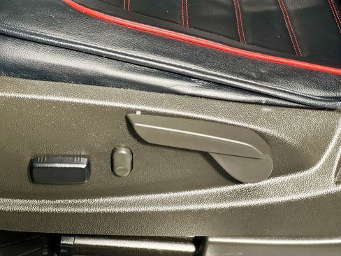 Used 2022 Chevrolet Colorado ZR2 image 15