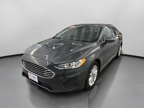 Used 2020 Ford Fusion SE FWD image 4