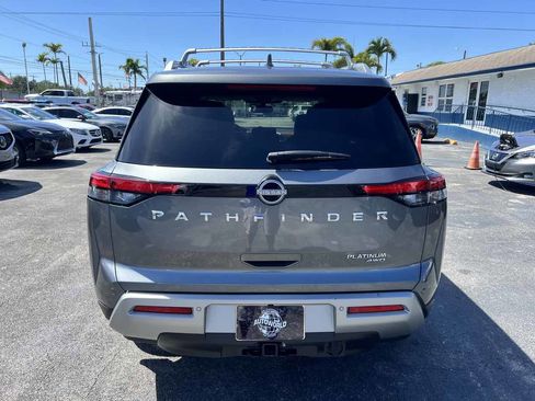 Used 2022 Nissan Pathfinder Platinum w/ Cargo Package image 8