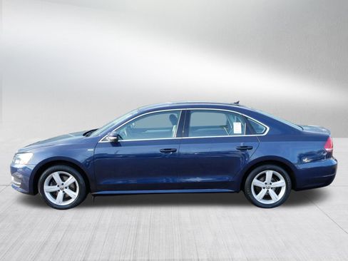 Used 2014 Volkswagen Passat 1.8T Wolfsburg Edition image 4