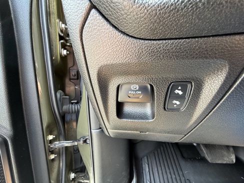 Used 2021 RAM 1500 Big Horn w/ Built-to-serve Edition AWD/4WD image 25