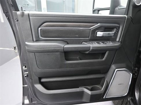 New 2025 RAM 2500 Laramie image 40